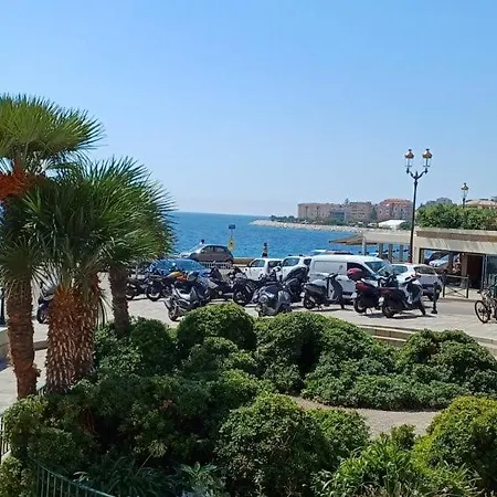 T2 Vieille Apartamento